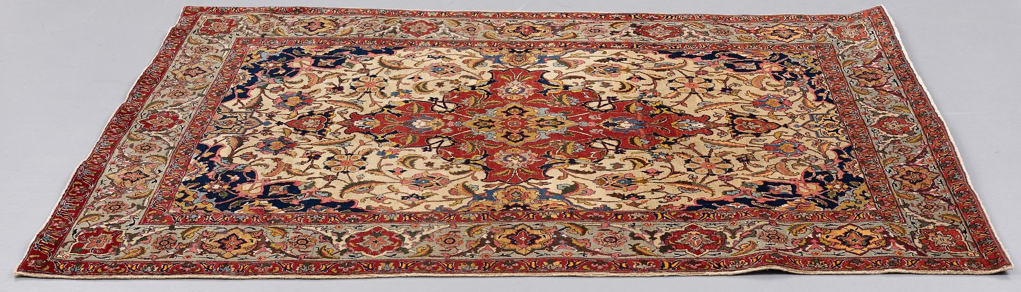 MATTA, semiantik Täbris, ca 178,5 x 137 cm.