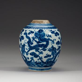 URNA, porslin. Qingdynastin, Qianlong (1736-95).