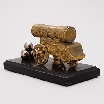 A Russian gilt brass decorative miniature cannon, second half of 20th Century.