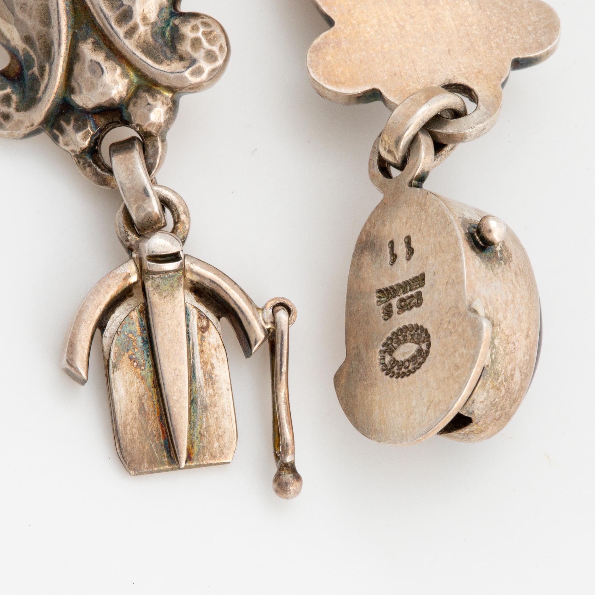 GEORG JENSEN, armband, sterlingsilver med granat.