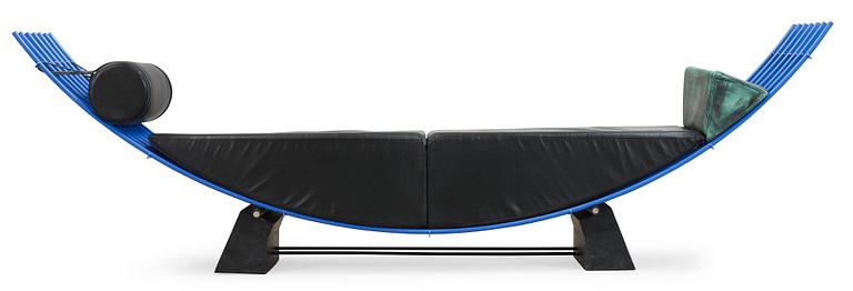 A Jonas Bohlin daybed 'Concav', Källemo ca 1985, a unique piece.