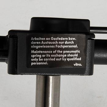 Charles & Ray Eames, skrivbordsstol, "Aluminium group", modell EA 119, Vitra 2010-tal.