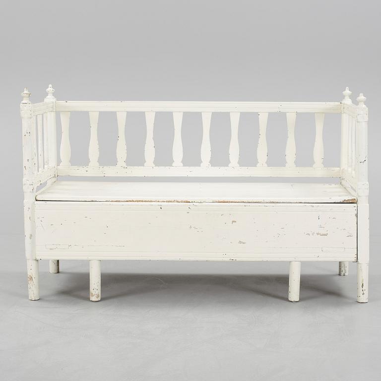 SOFFA, 1800-talets mitt.