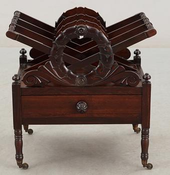 TIDNINGSSTÄLL, sk Canterbury. England, ca 1825.