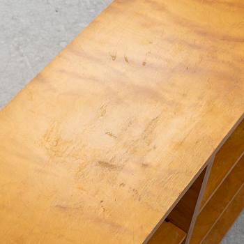 Bokhylla, 1900-talets första hälft.