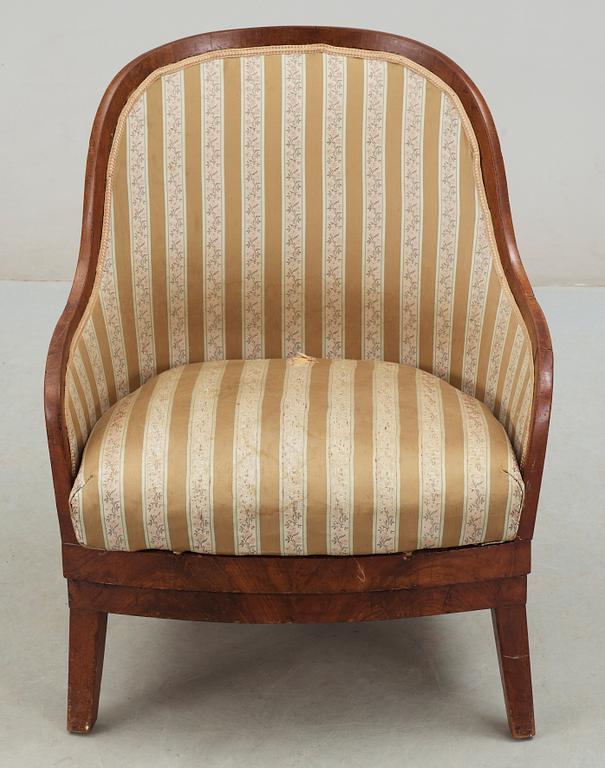 FÅTÖLJ, empire, 1800-talets första hälft.