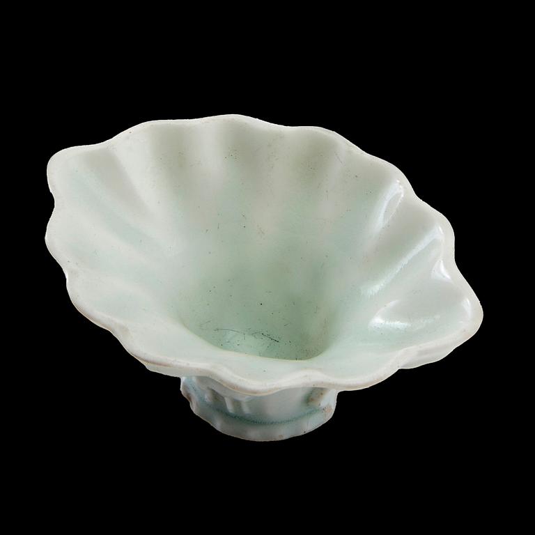 Wine tasting bowl porcelain, blanc-de-chine, China, 19th century.