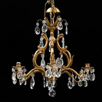 A Rococo style chandelier, erly 20th Century.