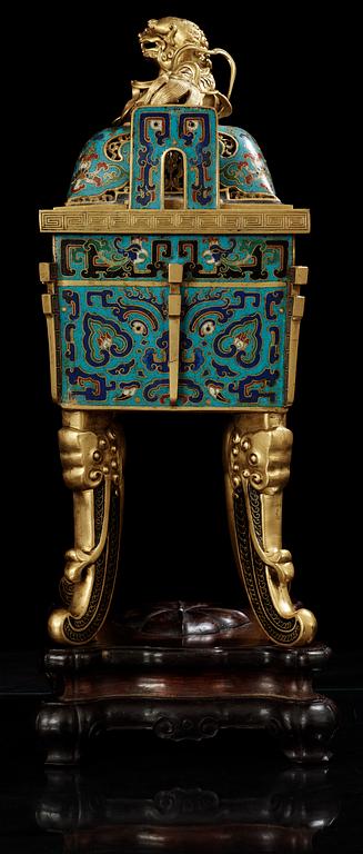A cloisonne censer with cover, Qing dynasty, Qinalong (1736-95).
