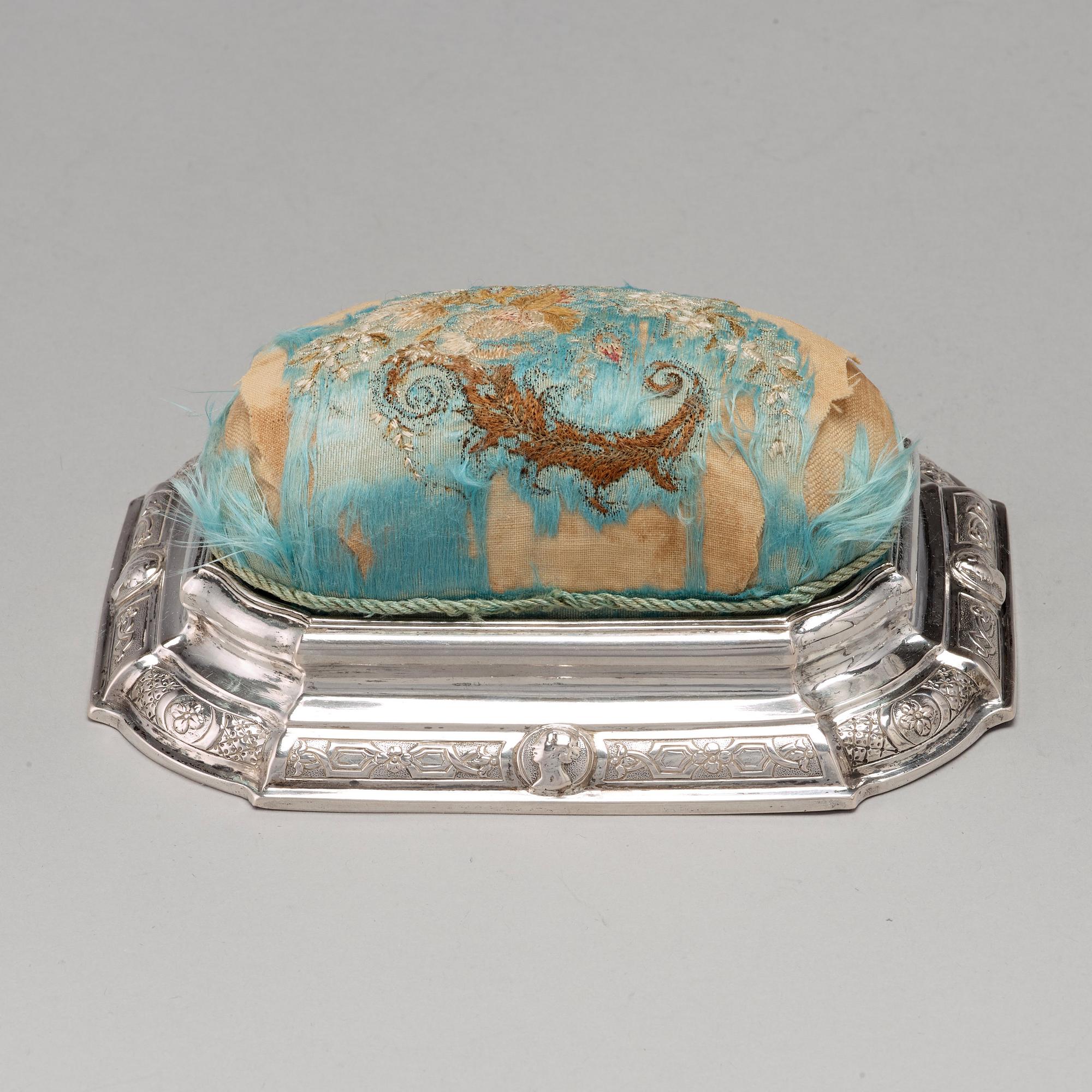 A Swedish 18th century 7 piece silver toilet service, mark of Johan Lorenz Starin, Stockholm 1736.