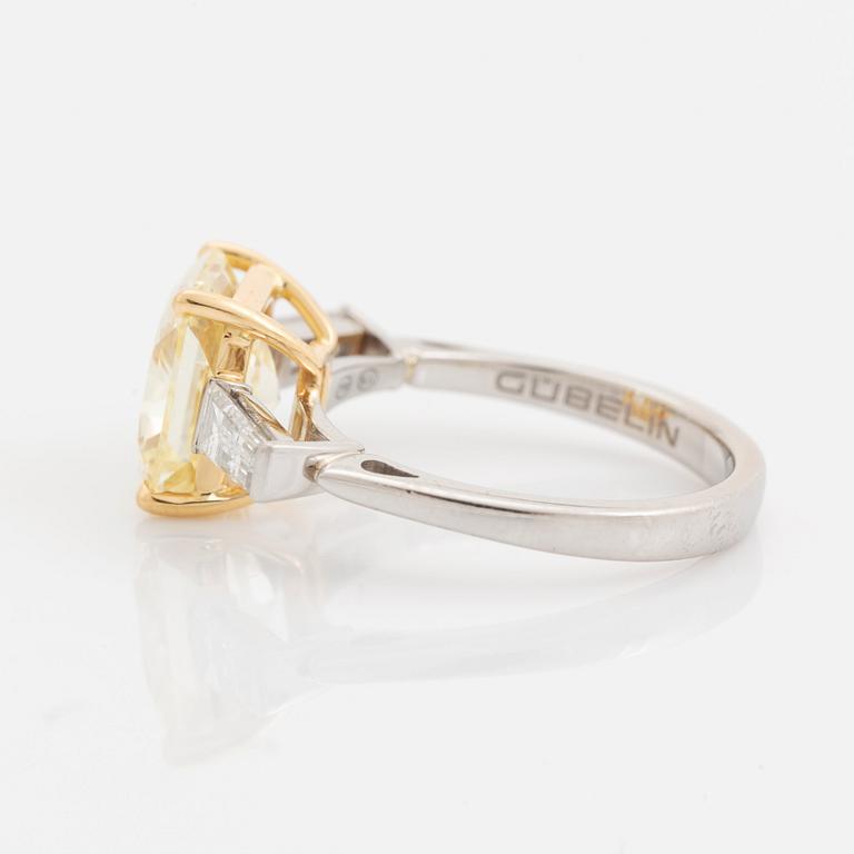 Gübelin ring platina och 18K guld med en radiantslipad diamant 3.21 ct Fancy Intense Yellow vvs 1.