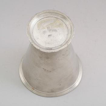 BÄGARE, tenn, Gustaf Lundwall, Jönköping 1756.