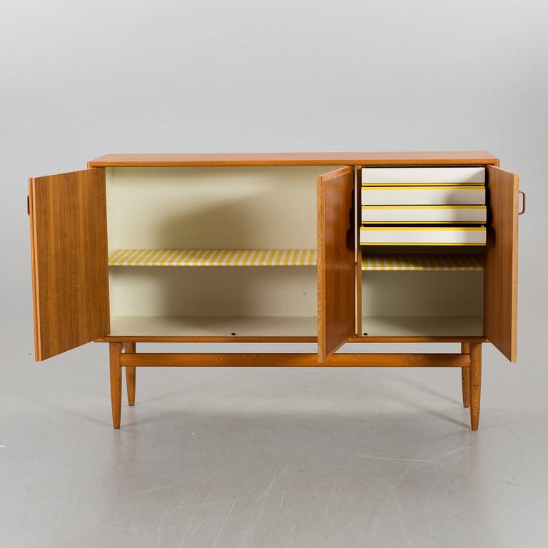 SIDEBOARD, troligen Möbelfakriken Linden, Horda, 1900-talets andra hälft,