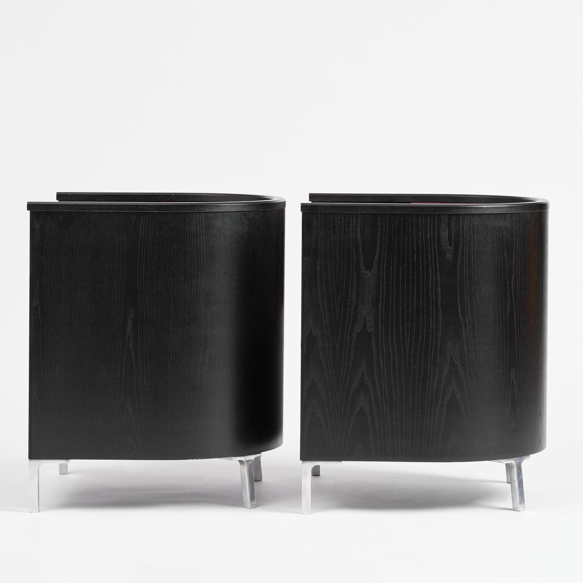 Mats Theselius, a pair of “Theselius Trä” armchairs, Källemo, Värnamo, post 2007.