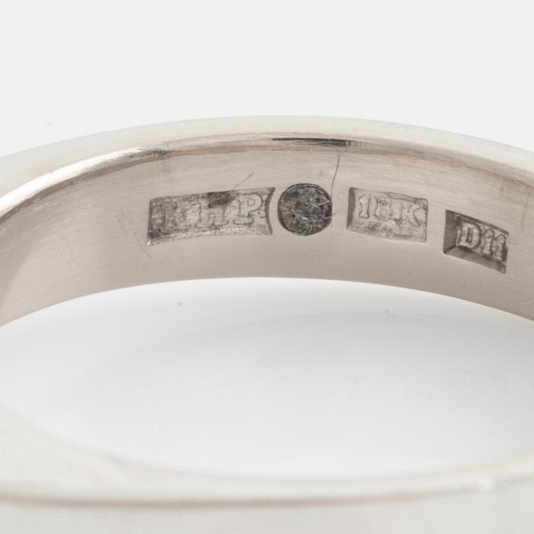 Ring solitär med briljantslipad diamant.