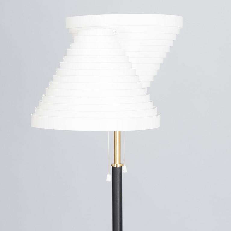 ALVAR AALTO,  golvlampa, modell A810, Valaisinpaja, 1990-tal.