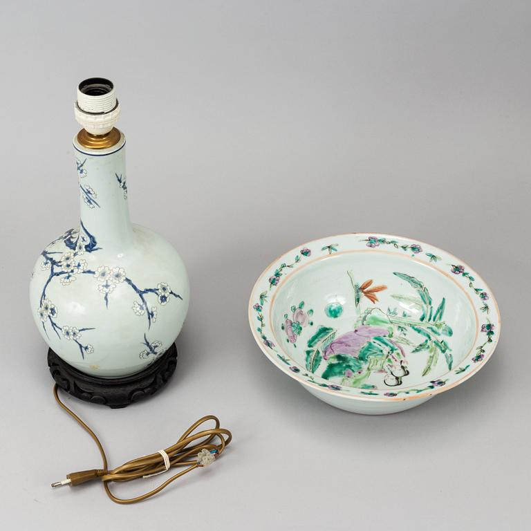 A Chinese famille rose vase turned into a table lamp and basin, 20th century.