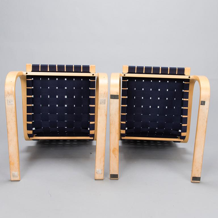 ALVAR AALTO, Pair of late 20th century '406' armchairs for Artek.