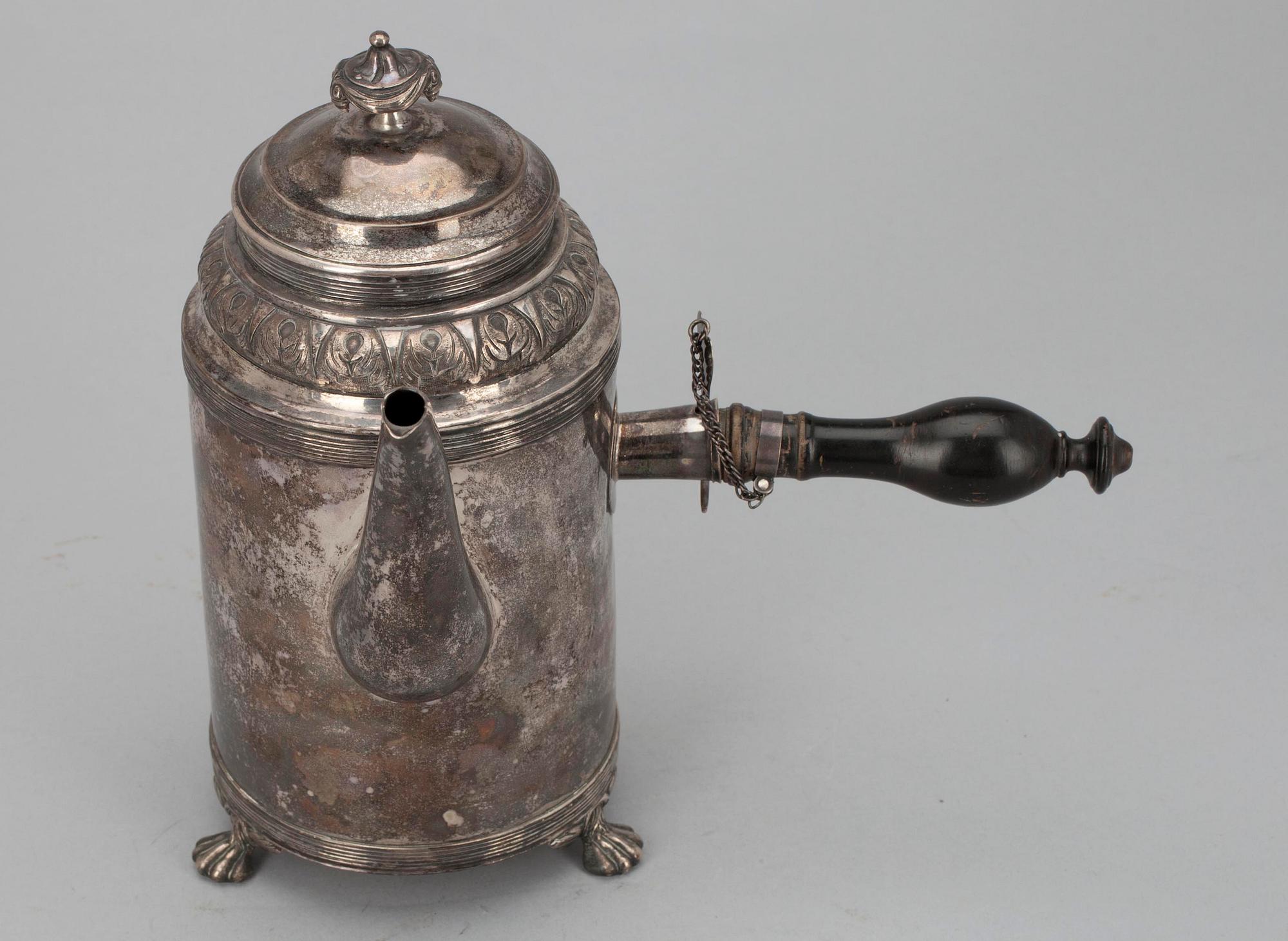 KANNA, silver, Olof Hellbom, Stockholm 1806. Tot. vikt ca 673,7 gr.