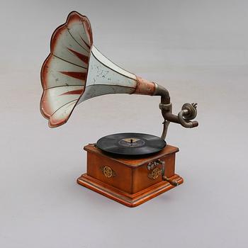 VEVGRAMMOFON, 1900-talets början.