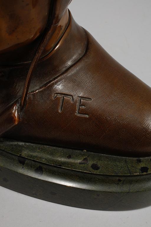 SKULPTUR, patinerad brons och sten, 1900-tal.