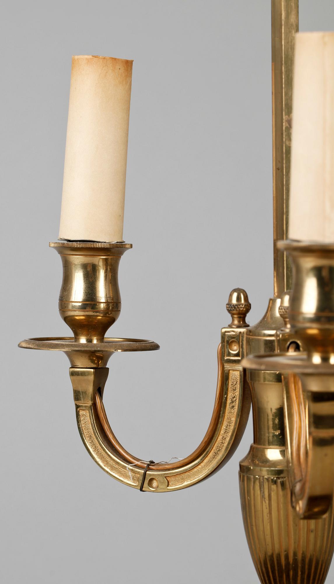 BORDSLAMPA, empirestil, omkring 1900-talets mitt.