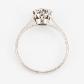 Ring, CG Hallberg, platina med briljantslipad diamant.