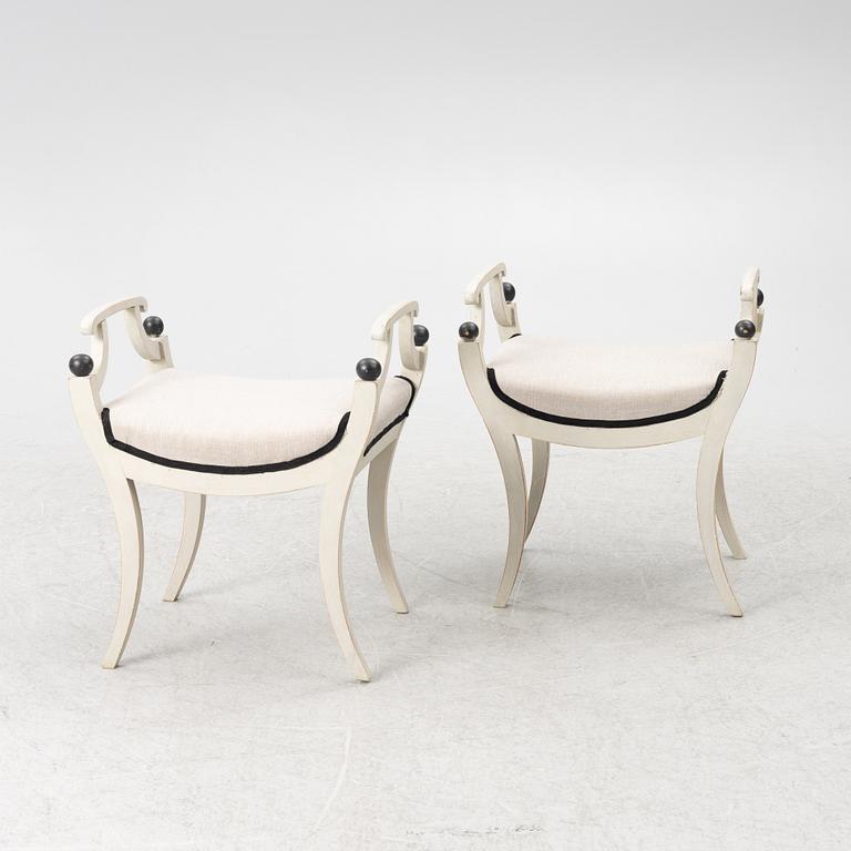 Taburetter, ett par , 1800-tal.