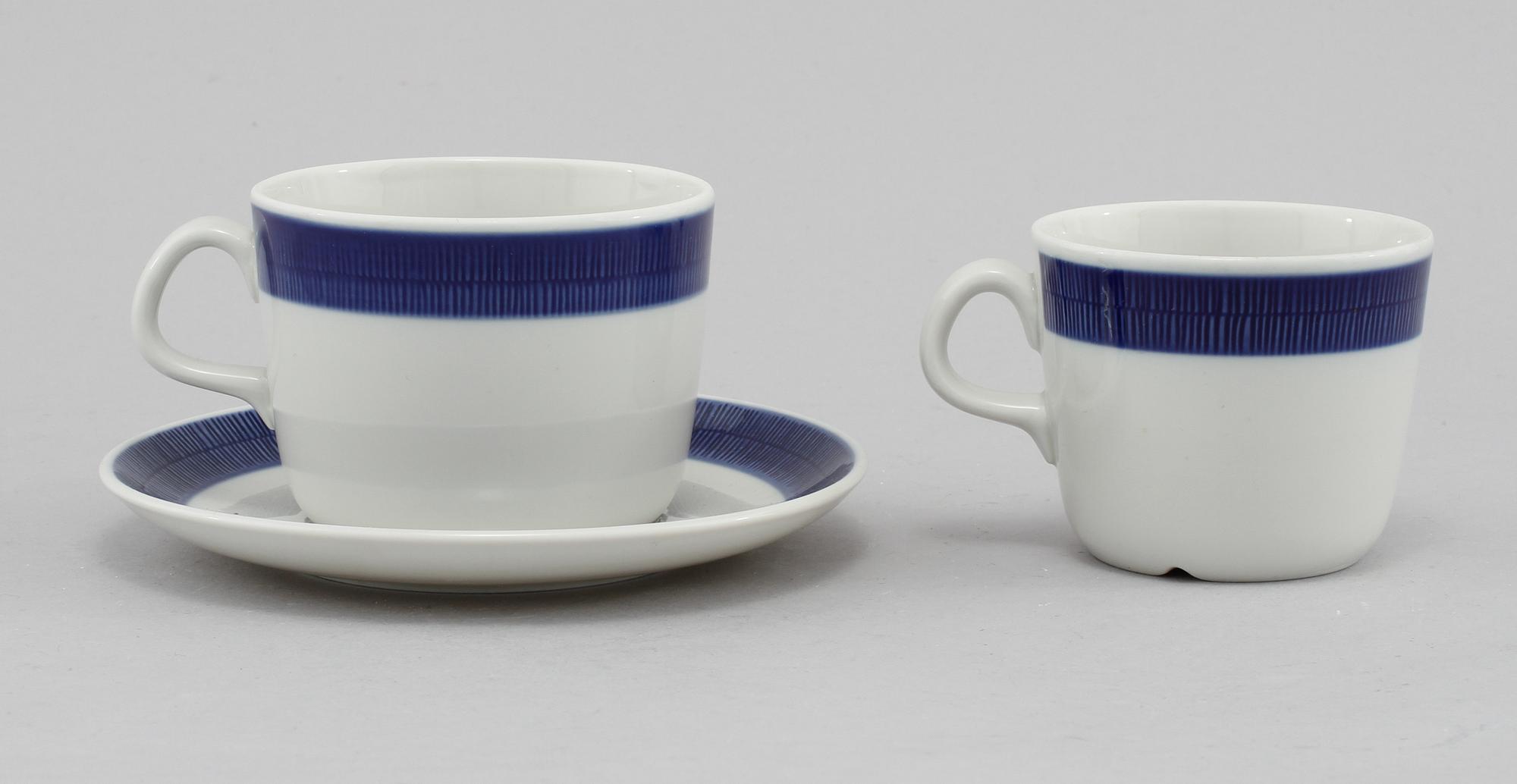 SERVISDELAR, 12 st, porslin, "Koka Blå", Hertha Bengtsson, Rörstrand, 1956-1988.