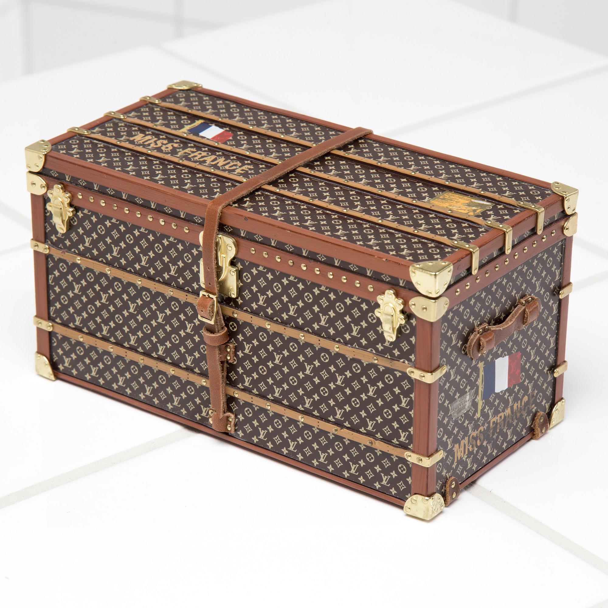 BREVPRESS, Louis Vuitton.