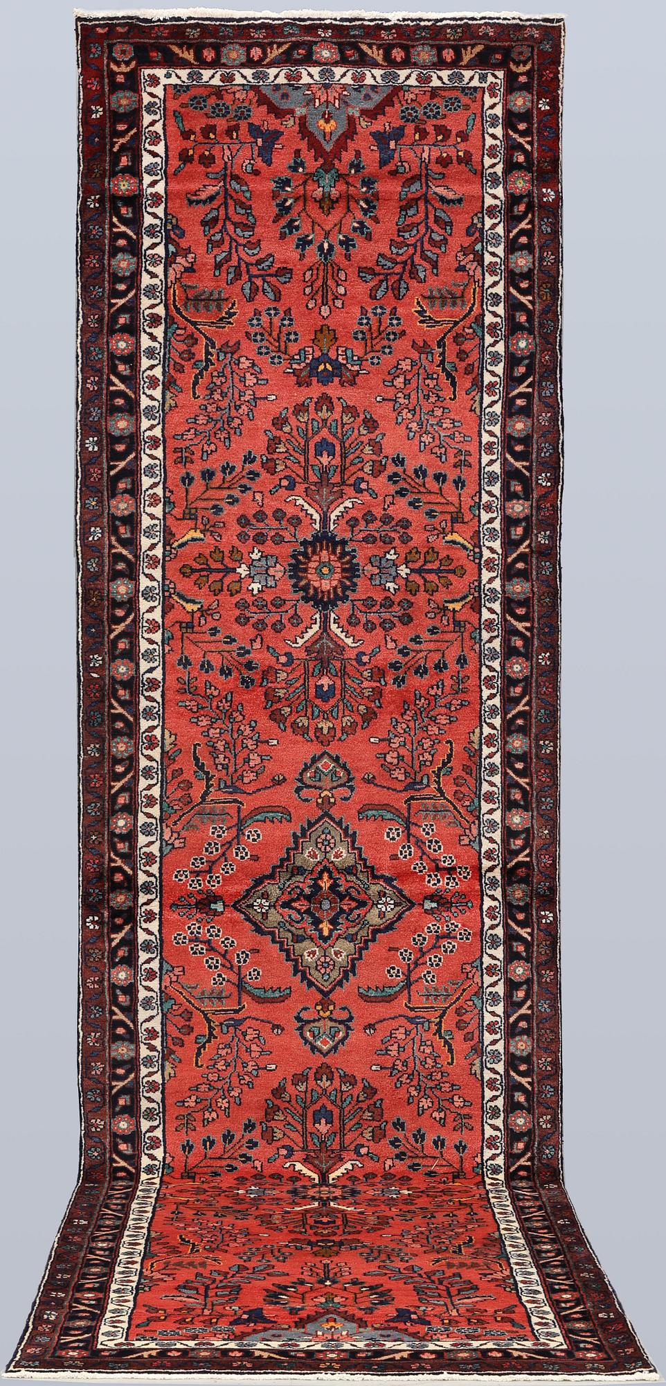 Gallerimatta, Mehraban, ca 403 x 112 cm.