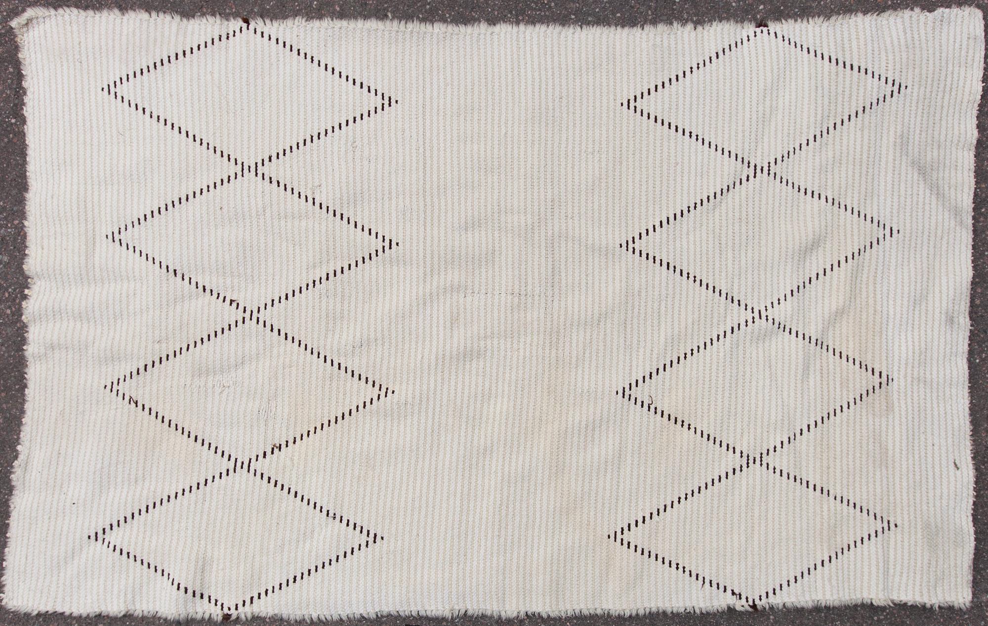 RYA, 1900-tal. Ca 195x120 cm.