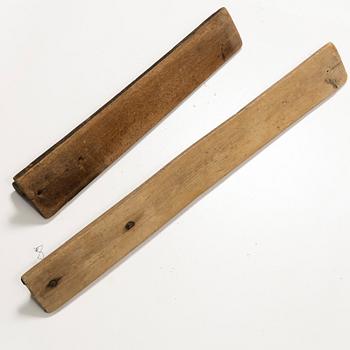 Mangeldon, 2 st, daterade 1762 respektive 1763.