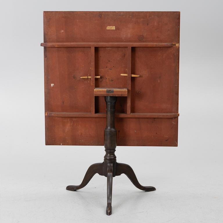 Lars Lindell, gate-leg table, Köping, first half of the 19th century.
