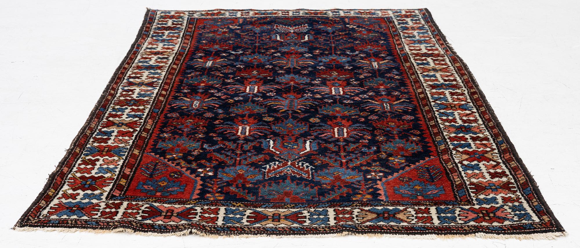 Matta, Meshed, ca 192 x 128 cm.