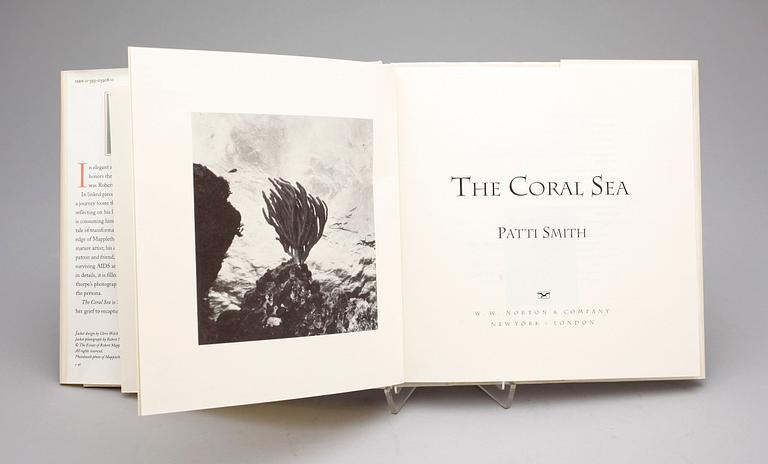 PATTI SMITH, bok, "The coral sea", signerad.