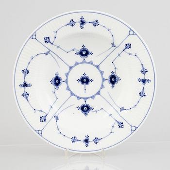 A group of five 'Blue Fluted' porcelain plates, Royal Copenhagen, model 169, 167, 326, 173, 1898-1923 and 19th century.