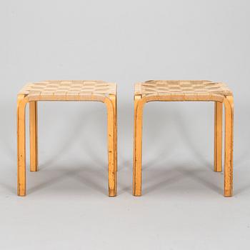 Alvar Aalto, jakkarapari, malli Y61, Artek 1970-luku.