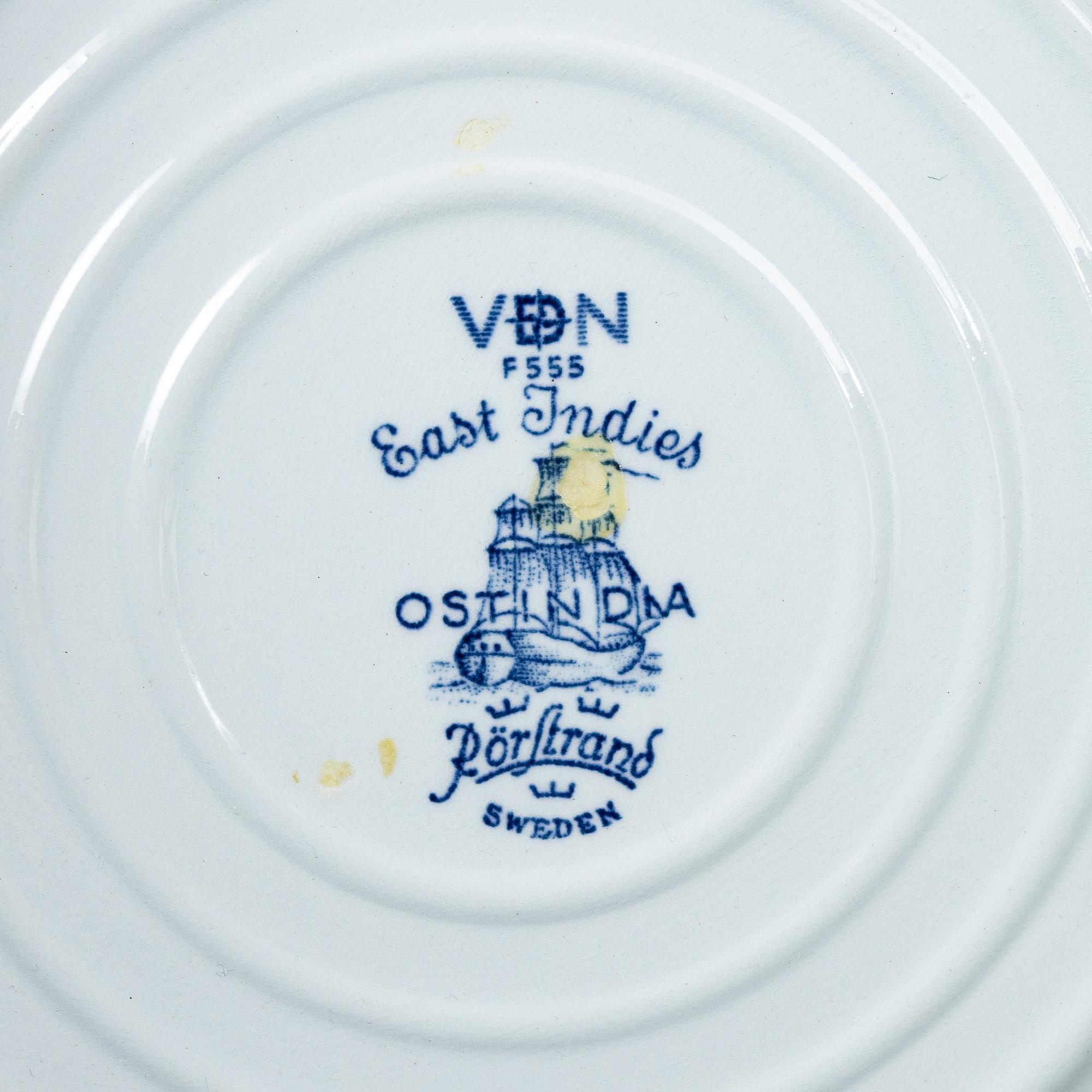 A Swedish Rörstrand 'Ostindia' dinner service, late 20th century and 21st century. (102 pieces).