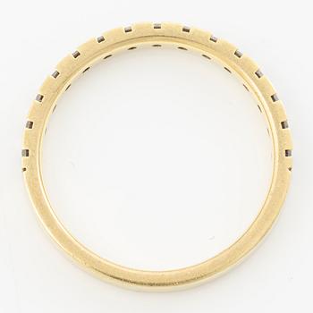 Ring, 18K gold with brilliant-cut diamonds.