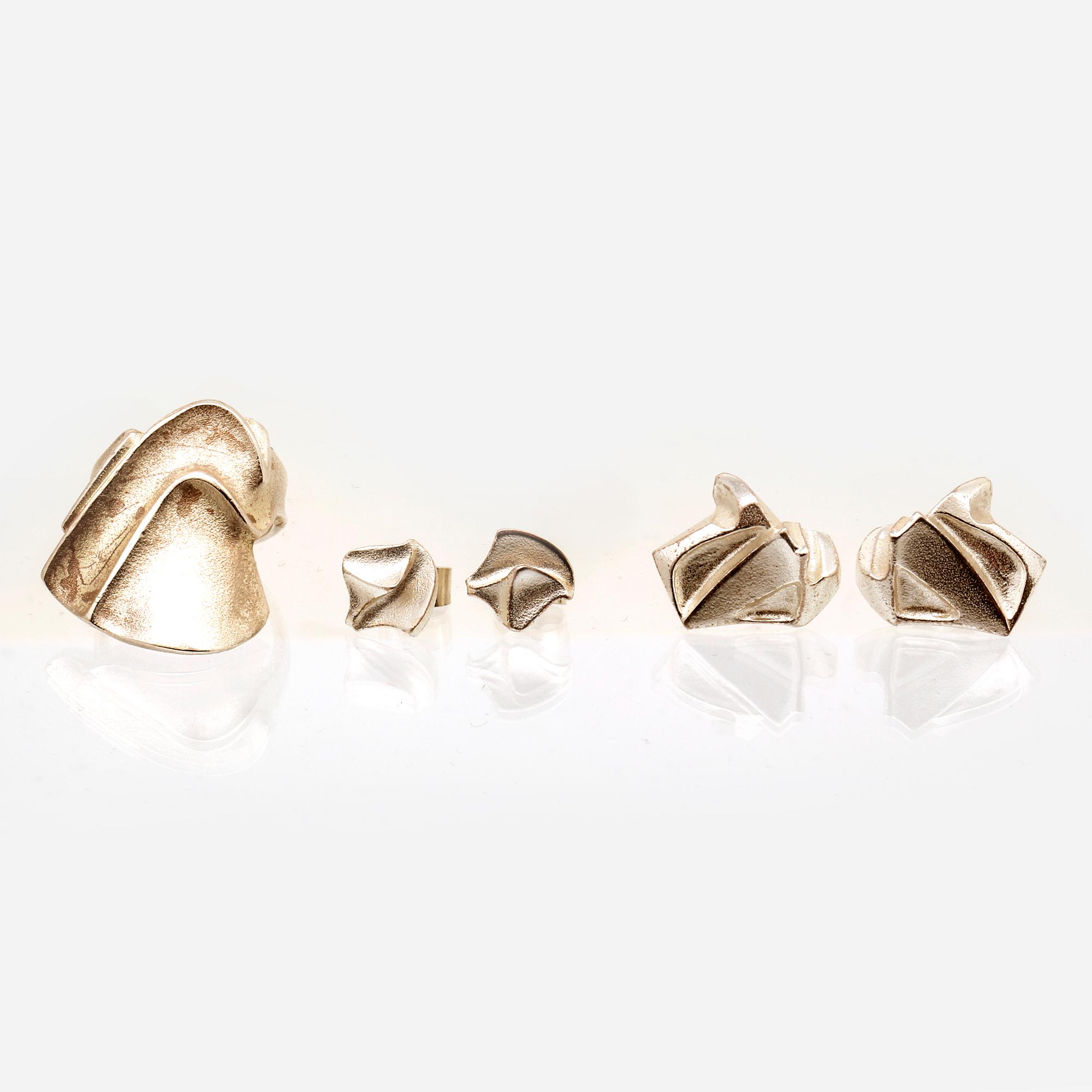 Lapponia 2 par örhängen och 1 ring, sterling silver.