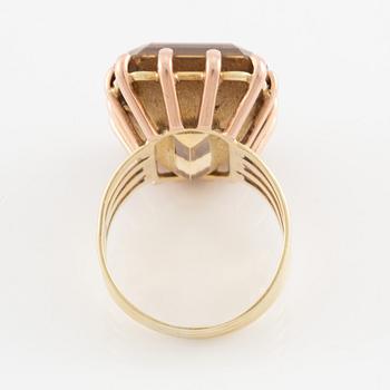 Ring 14K gold with citrine.