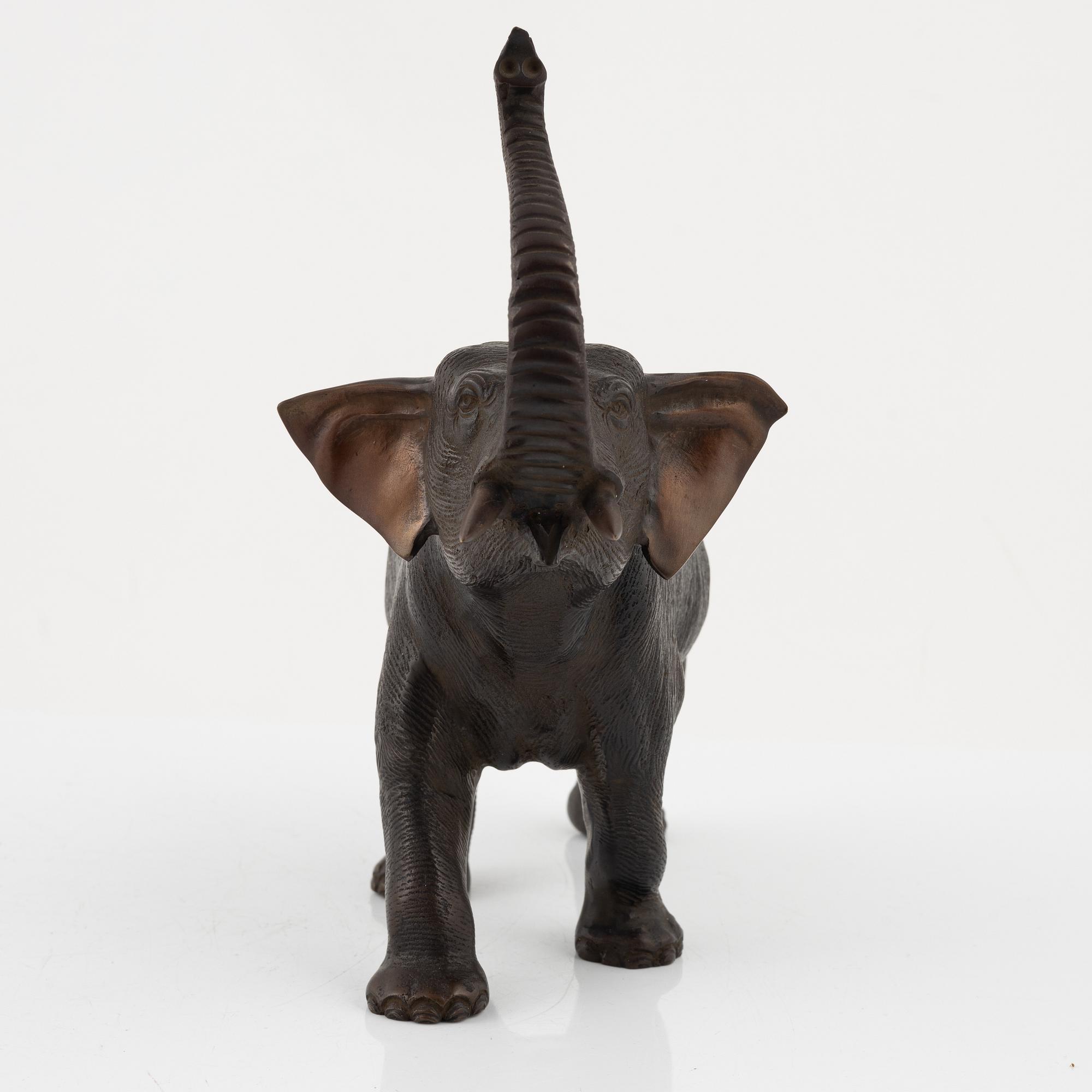 A bronze sculpture, Japan, Meiji (1868-1912).