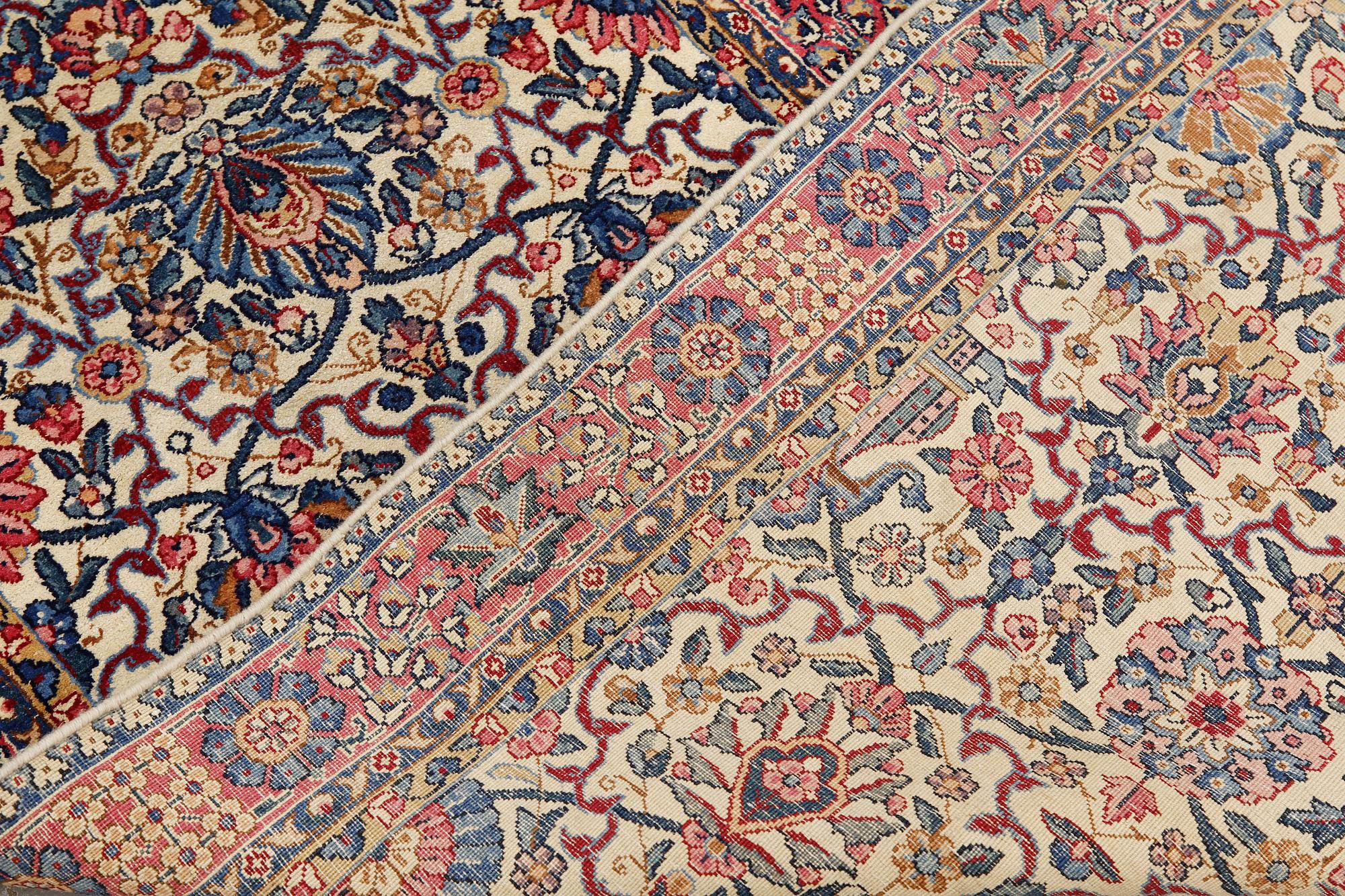 Gallerimatta, Kirman, ca 434 x 88 cm.