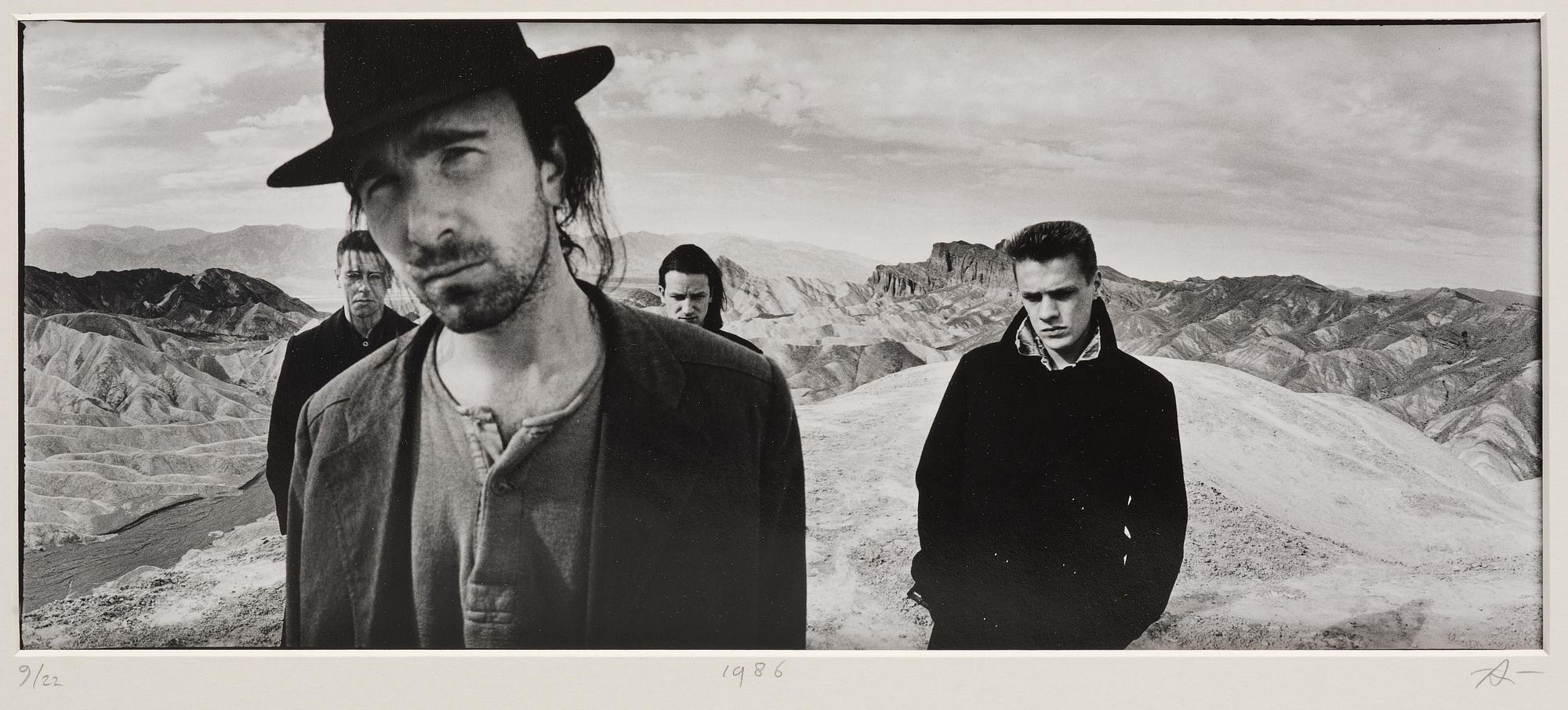 Anton Corbijn, "22:U2", 1982-2003.