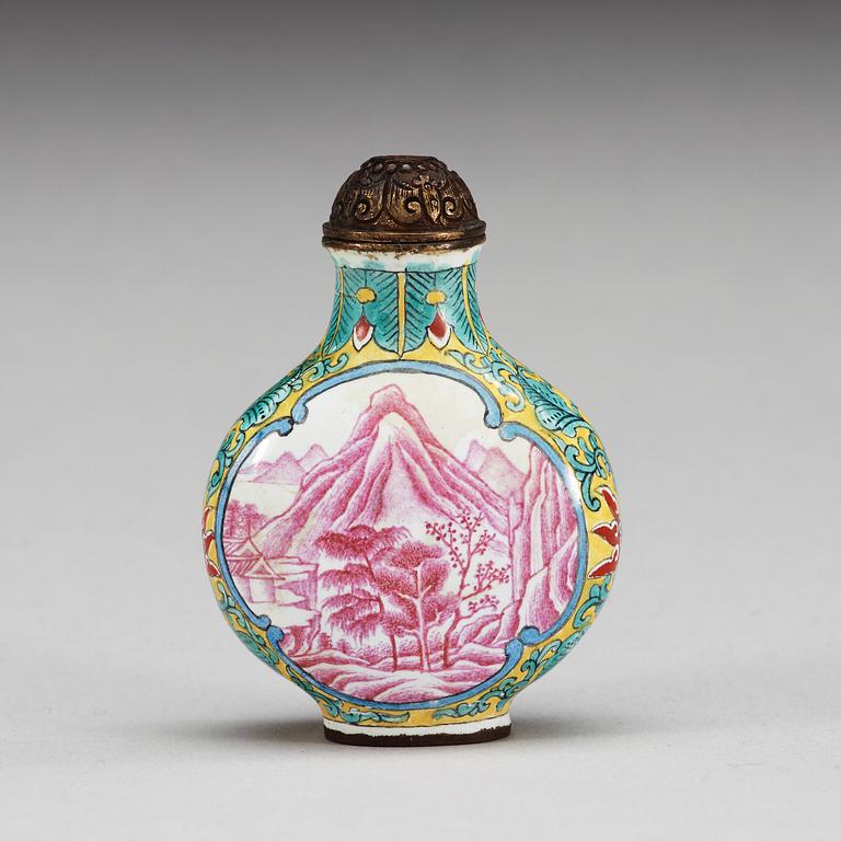 An enamel on copper snuff bottle, Qing dynasty with Qianlong (1736-95) four character mark.