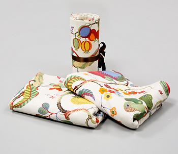 GARDINLÄNGDER, ett par, samt GARDINKAPPA, Josef Frank, Firma Svenskt Tenn.