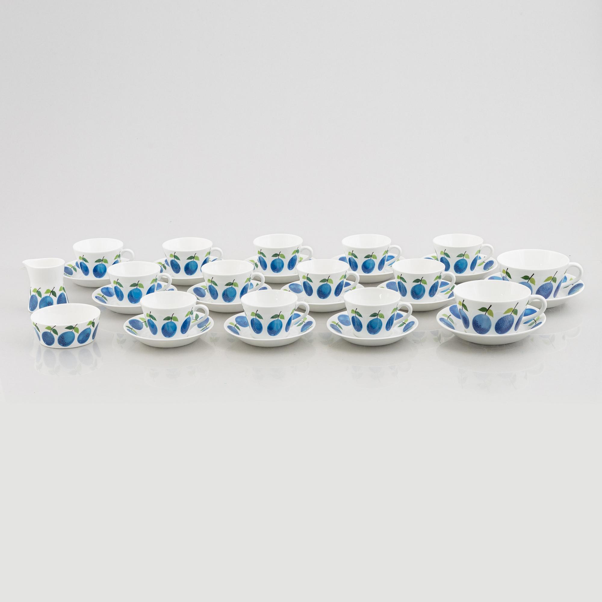 Stig Lindberg, 16 pieces of a "Prunus" bonechina service, Gustavsberg, Sweden.