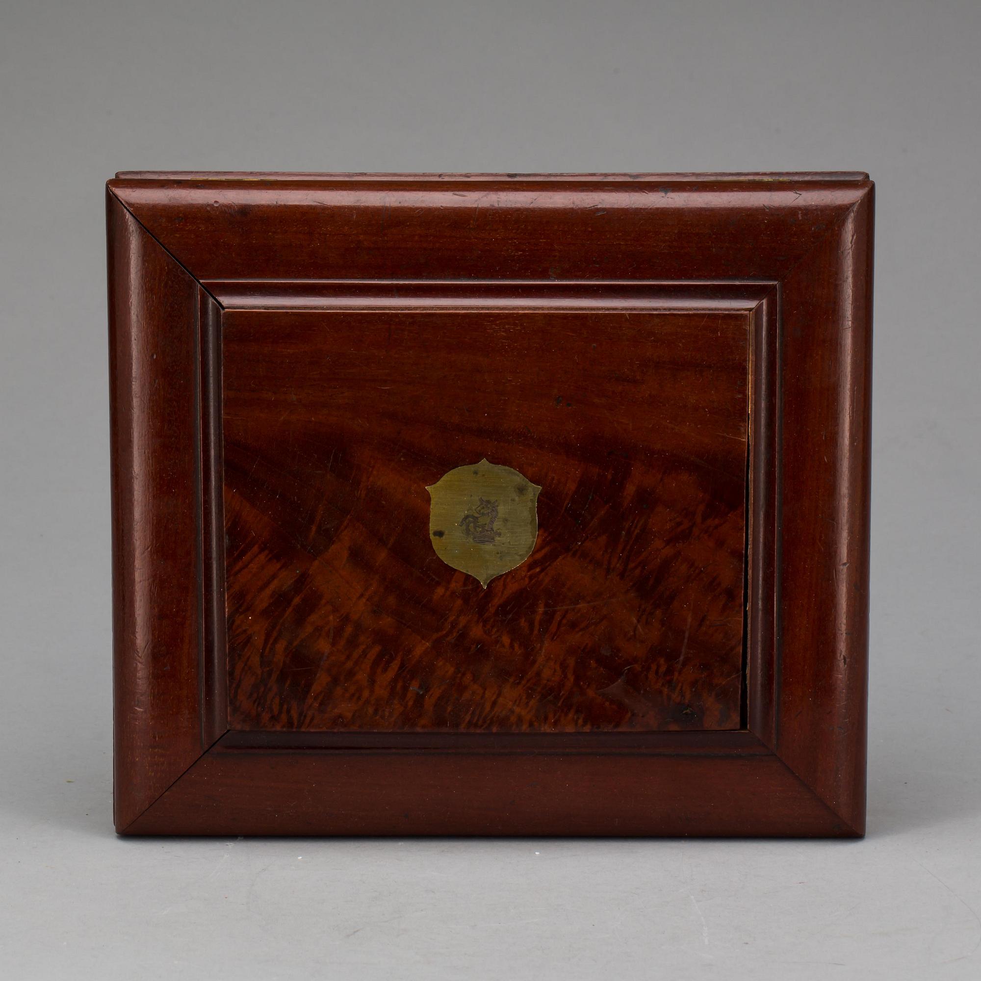 BESTICKUPPSÄTTNING i SCHATULL, 12+12, silver, Sheffield, Aaron Hadfield. 1860-1865.