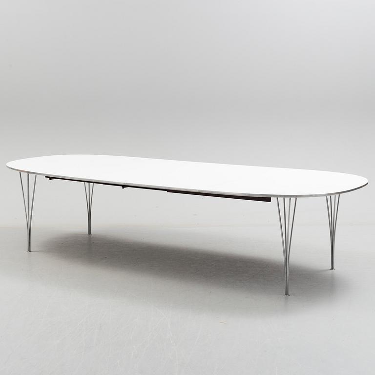 BRUNO MATHSSON & PIET HEIN, matbord, "Superellips" för Fritz Hansen med iläggskivor.